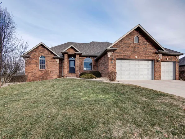 711 Robinwood Lane, Nixa, MO 65714