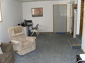 4th image of 119 N Kellogg St