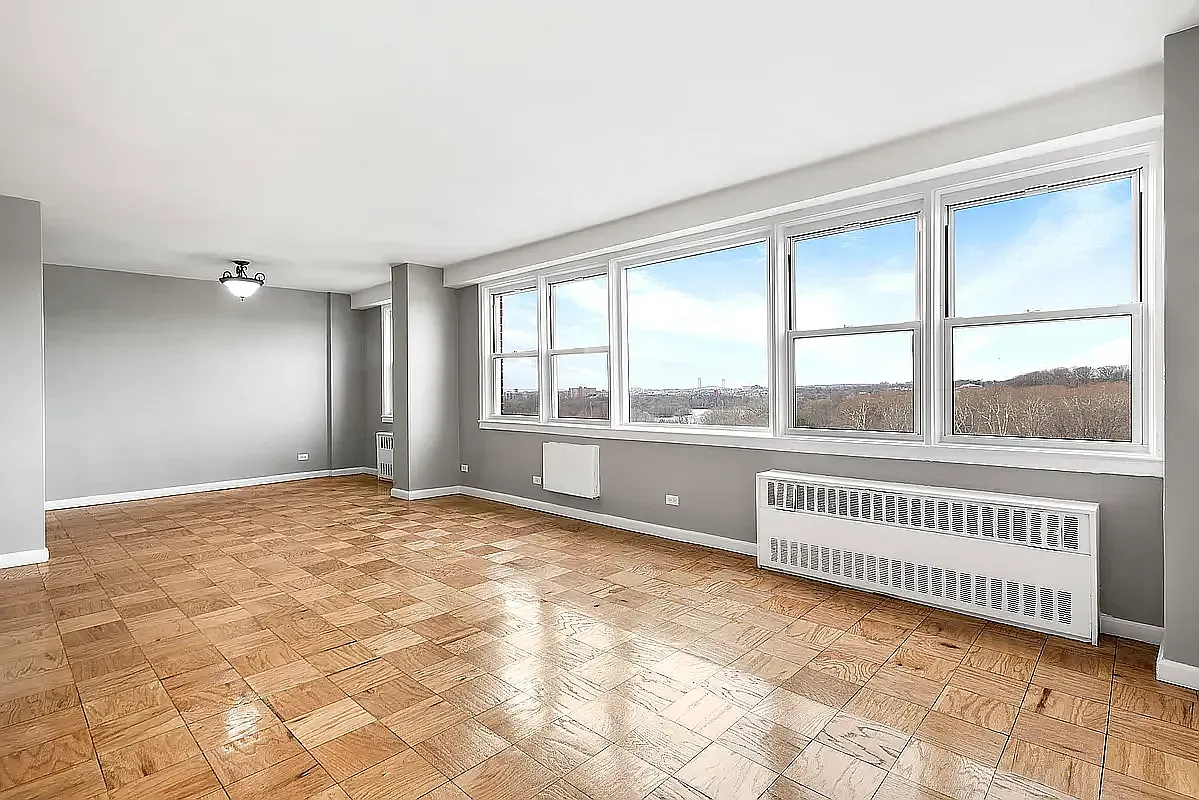 580 Flatbush Avenue — Photo 2