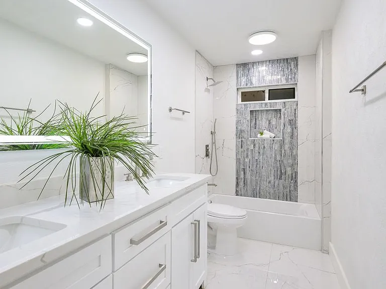 2400 Bengal Ln — Photo 16