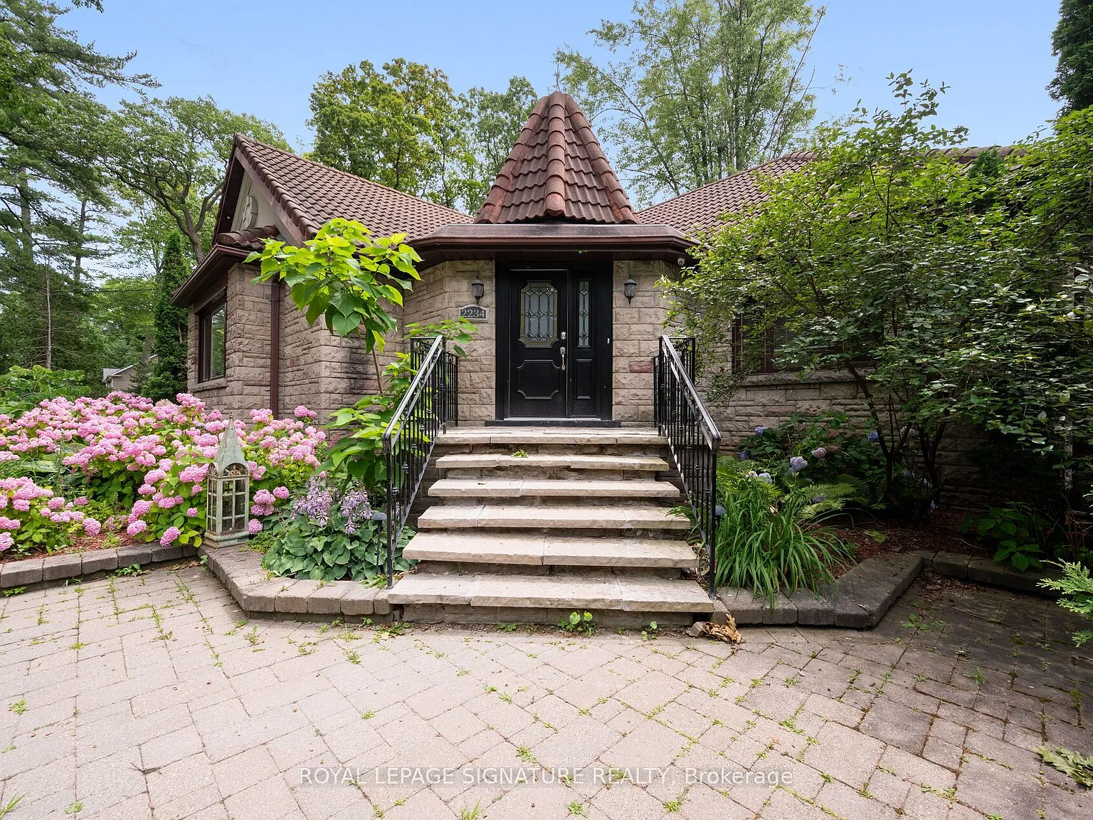 4 bed, $6,000 — Photo 3