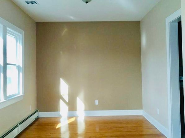 125 Sportsmans Ave FLOOR 1