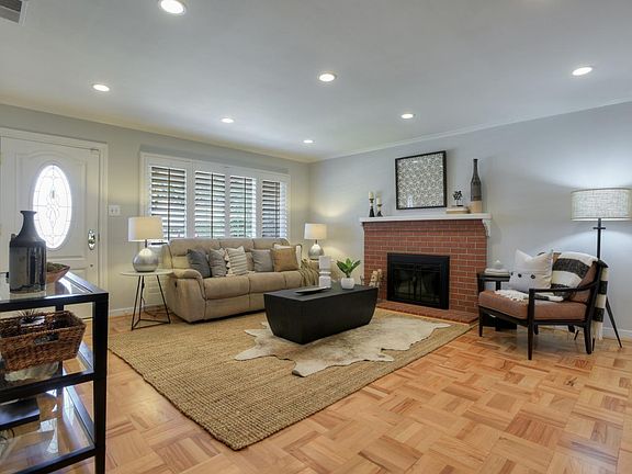 3rd image of 3912 Durand Dr
