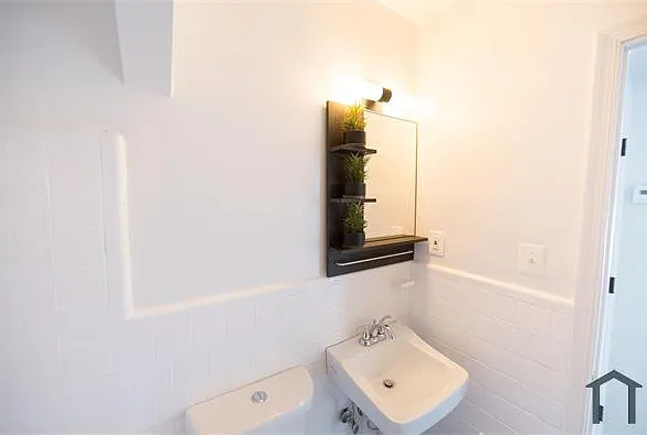 431 Brandywine St SE #101 — Photo 11