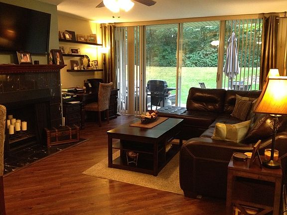 4th image of 5800 Oakwood Dr Unit 1G