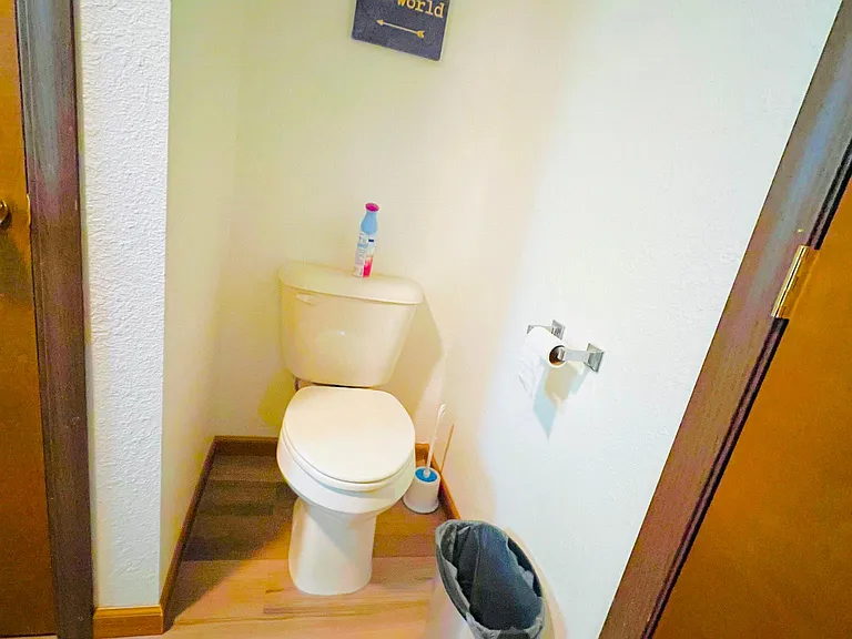 6500 Giant City Rd #8 — Photo 4