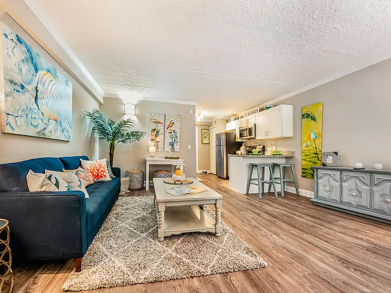 Surf Apartments — Photo 39