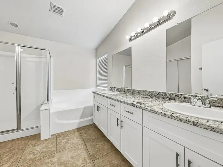 1816 SW 37th Ave — Photo 9