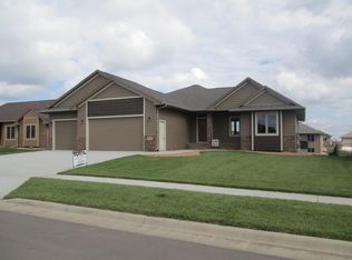 4312 S Marigold Ave, Sioux Falls, SD 57110