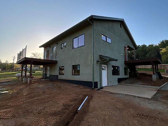 3rd image of 10682 Gautier Dr