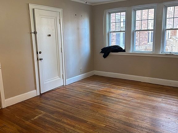 4th image of 195 Thomas Burgin Pkwy Unit 306