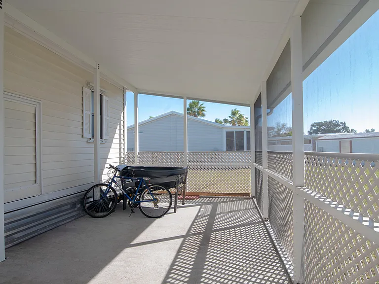 14 Jacaranda Ln — Photo 6