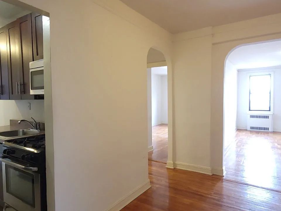 1st image of 47-25 40th St #3E