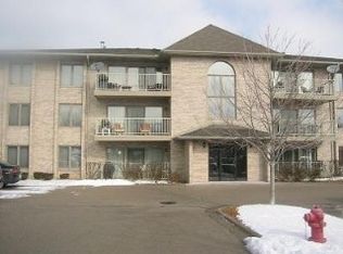 1053 Ashley Ct S #1, Lockport, IL 60441