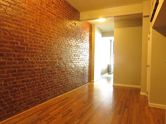 Rented by Rennit Inc. | media 18