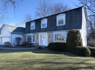 315 Cape Way, Geneva, IL 60134