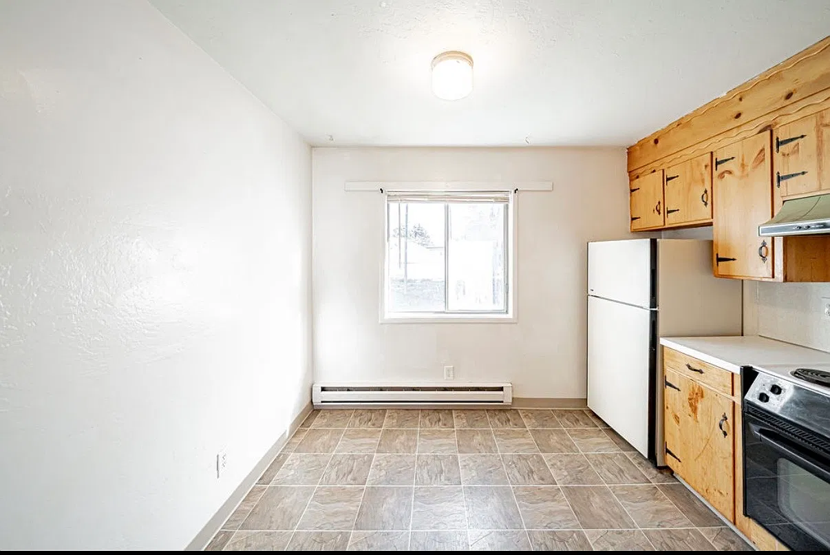 310 Moonlite Drive - 18 — Photo 3