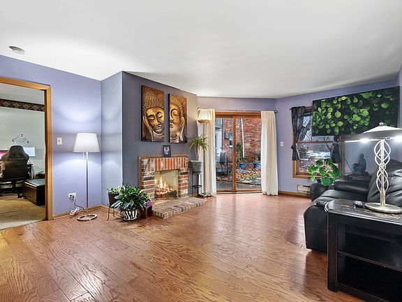 2nd image of 4304 W Shamrock Ln APT 1D