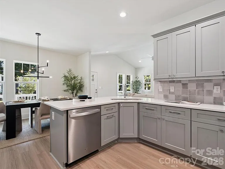 4111 Rutgers Ave — Photo 5