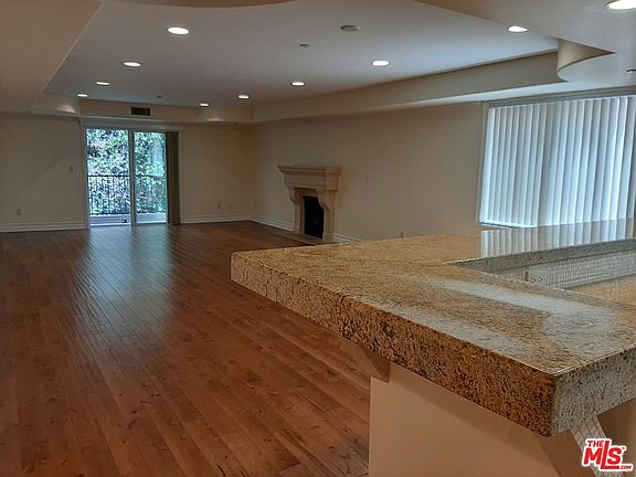 5th image of 10390 W La Grange Ave #303