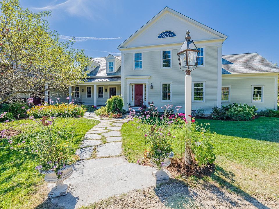 1st image of 68 Green Peak Orchard S.