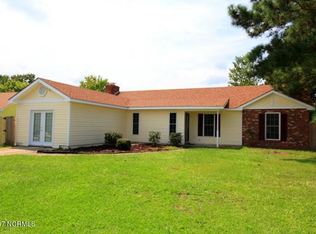 2457 Saddleridge Dr, Midway Park, NC 28544