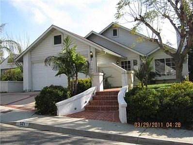 1st image of 521 Barnett Dr