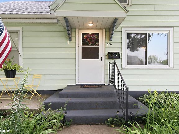 3rd image of 506 1st St