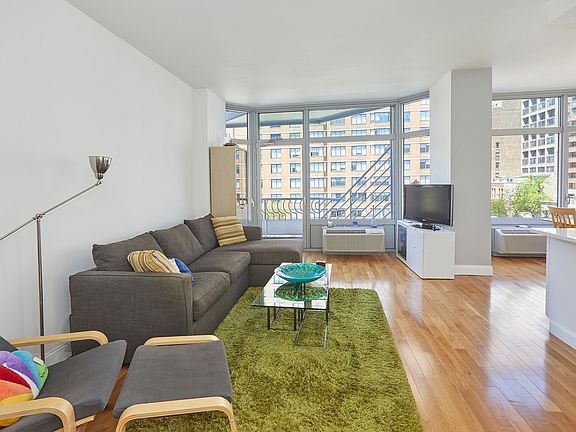 5th image of 200 E 32nd St APT 5D
