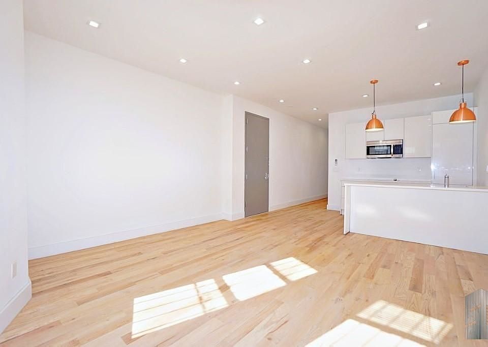 1st image of 1477 Pacific St APT 1