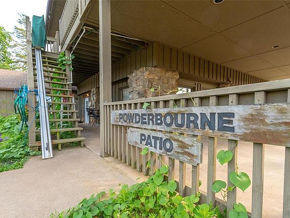 2nd image of 2071 Baus Rd