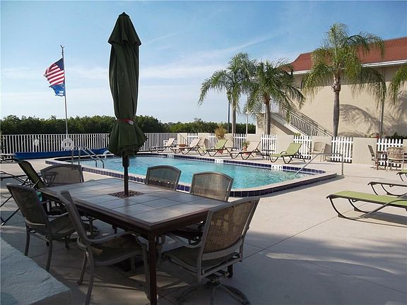 3rd image of 8813 Bay Pointe Dr #103
