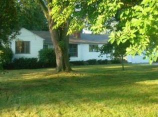 324 E Maple St, Liberty Center, OH 43532