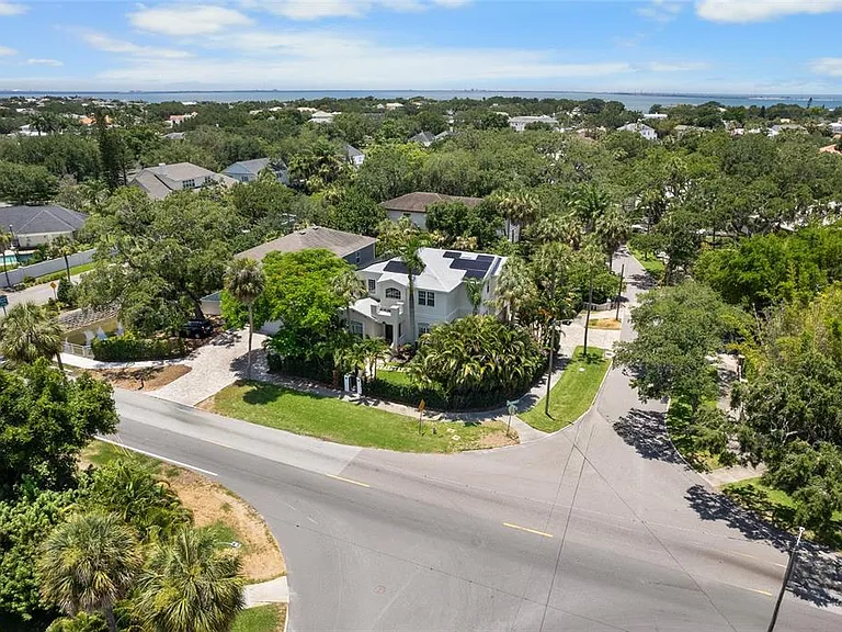 4802 W Beachway Dr — Photo 40