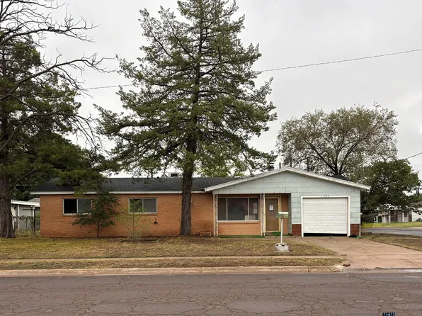 1703 E Penasco Dr, Hobbs, NM 88240