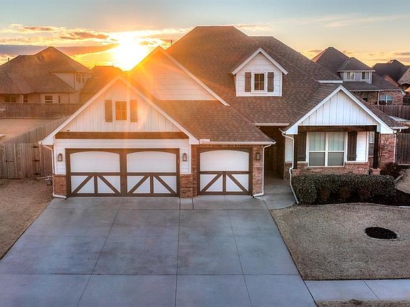 2nd image of 12813 Red Spruce Cir