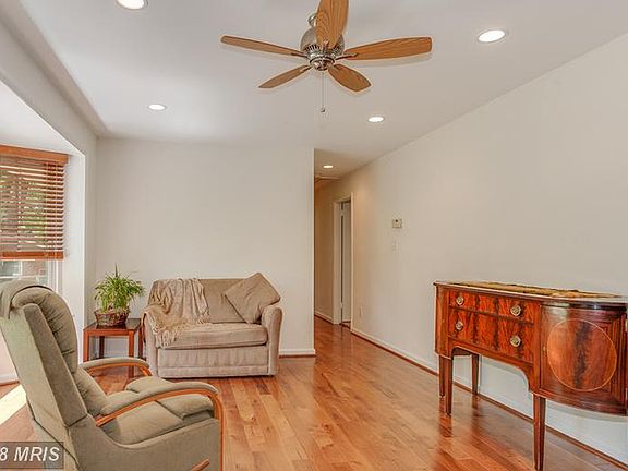 5th image of 5721 Oak Hill Pl