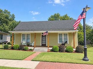5324 Railroad Ave, Flowery Branch, GA 30542