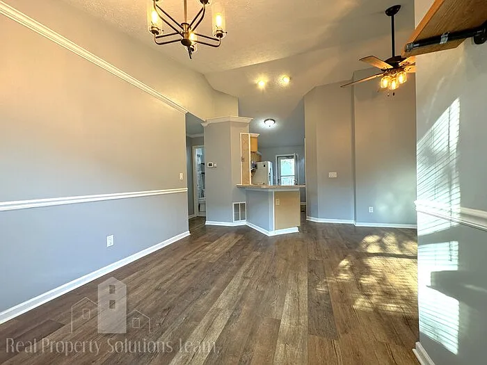 1213 Tillicum Dr — Photo 10