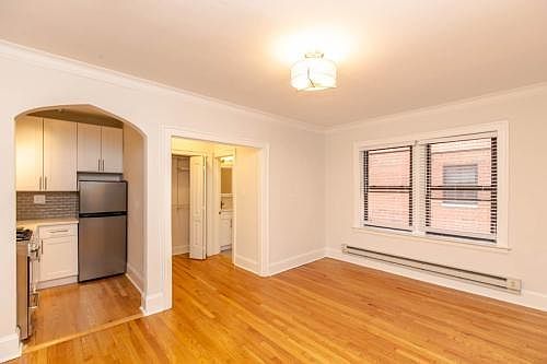 2nd image of 3500 N Fremont St APT 25