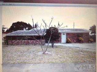 630 W 35th St, Riviera Beach, FL 33404