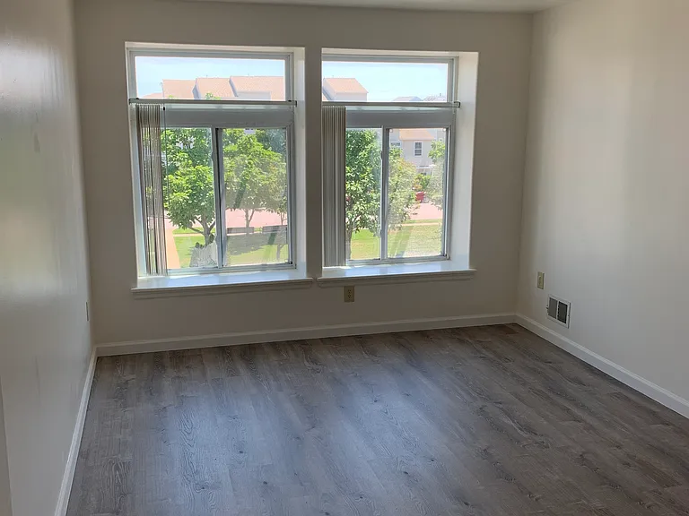 172 Sea Grass Ln #B — Photo 5