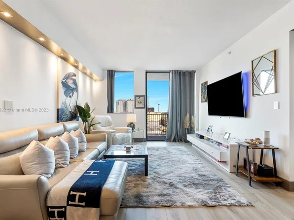 140 S Dixie Hwy APT 927, Hollywood, FL 33020