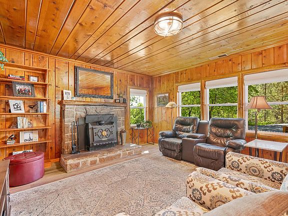 3rd image of 3240 Lone Star Mine Rd