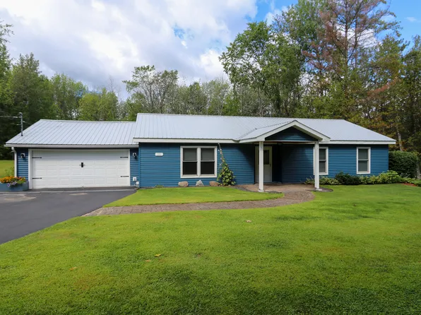 107 Soper St, Morrisonville, NY 12962