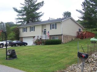 237 Canoe Run, Grayson, KY 41143