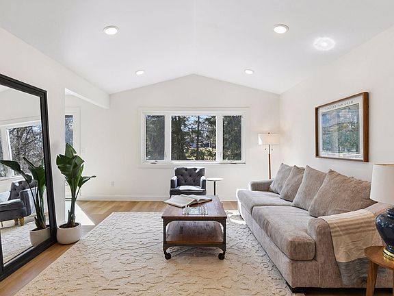 4th image of 7465 Dallas Ln N