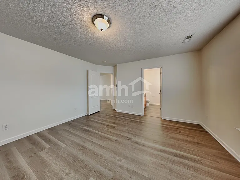 6004 Glen Way Dr — Photo 13