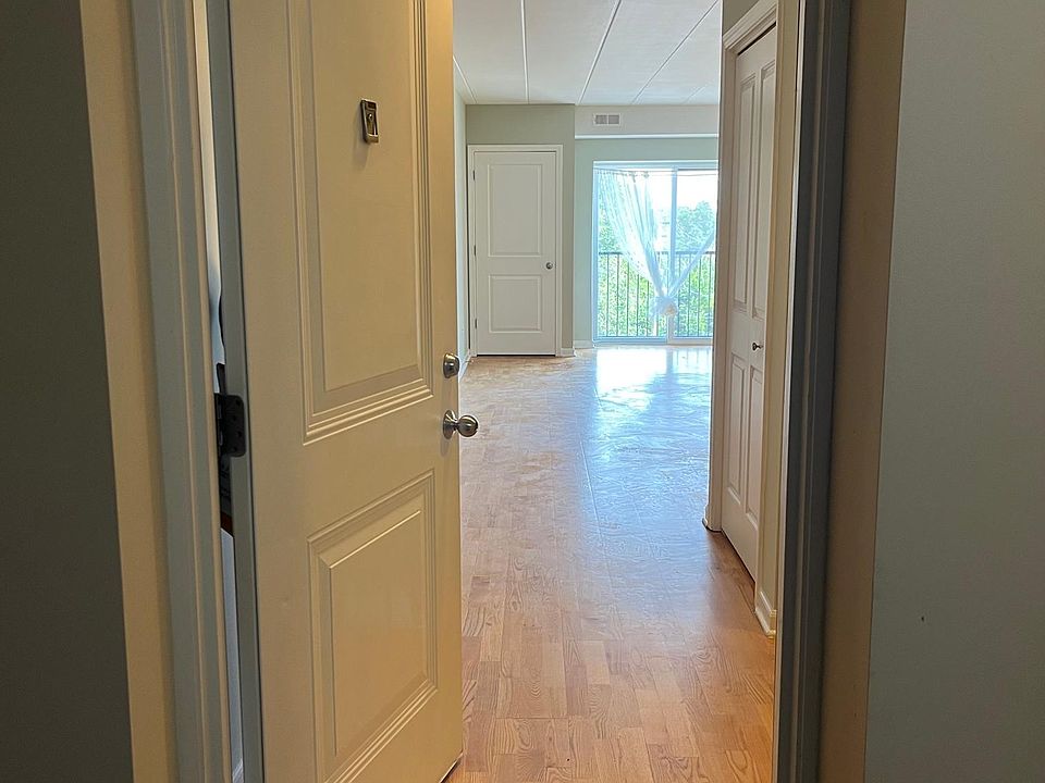 1st image of 2272 S Archer Ave Unit 4B