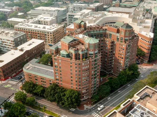 10 Rogers St APT 208, Cambridge, MA 02142